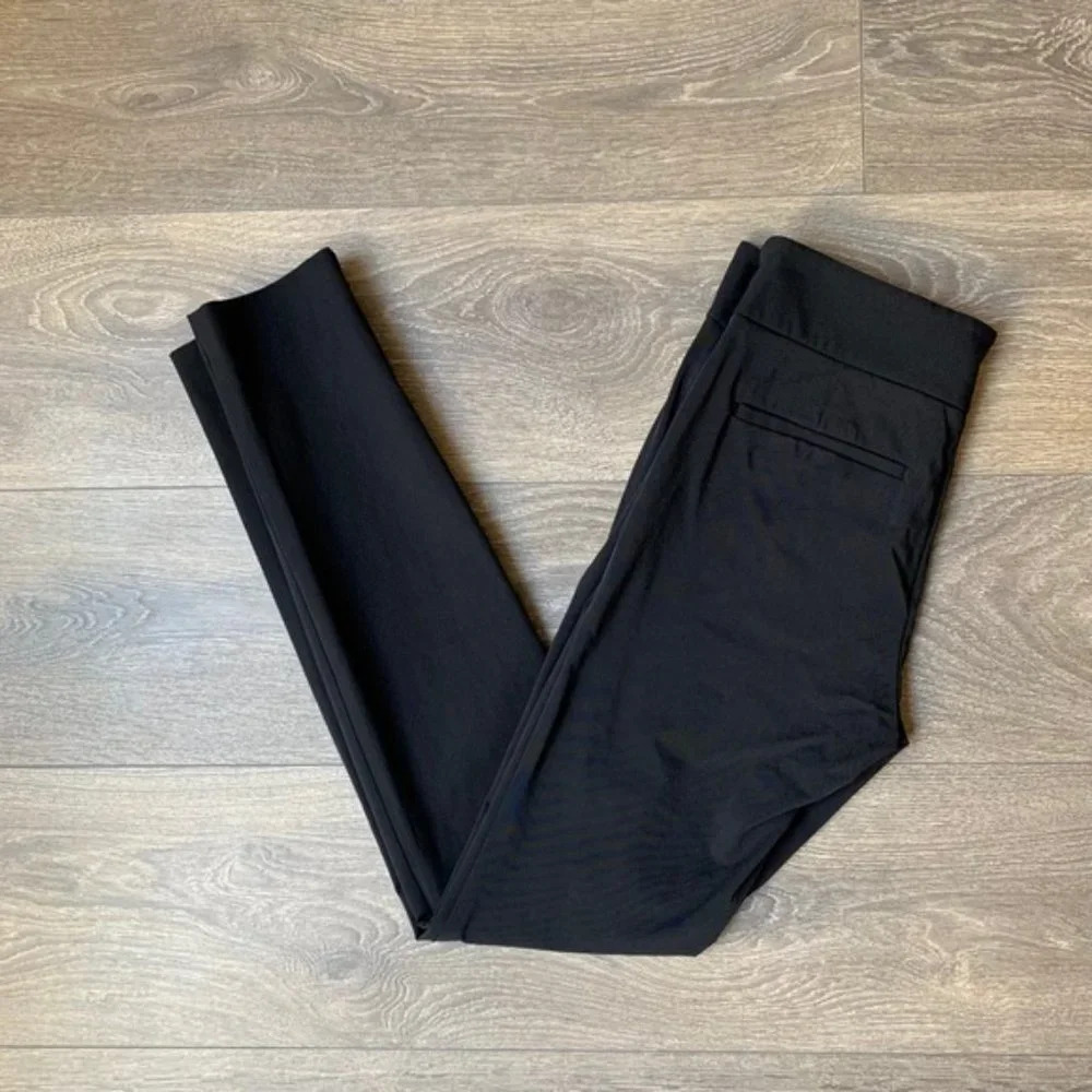 Aritzia Wilfred Free Pants Skinny Straight Leg Trousers Black Business casual